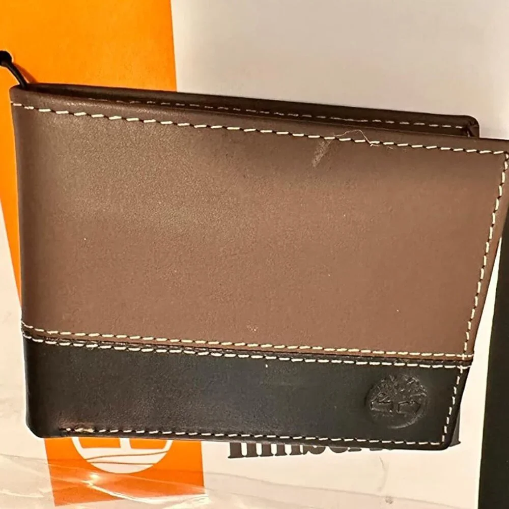 Timberland men's Leather Passcase Trifold Wallet Hybrid, Brown/Black, One Size